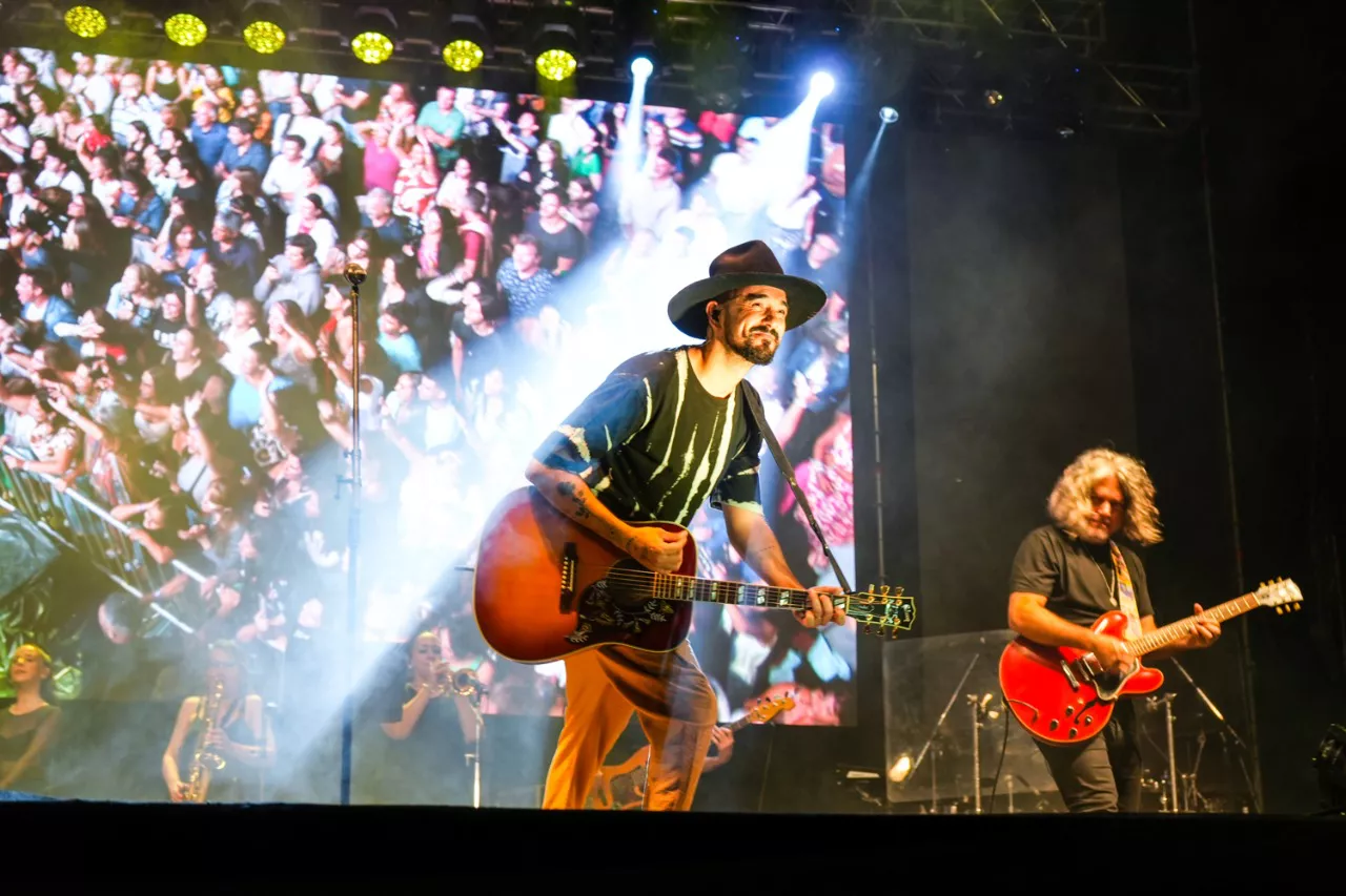 326131984_869454827536475_1257005215542658003_n