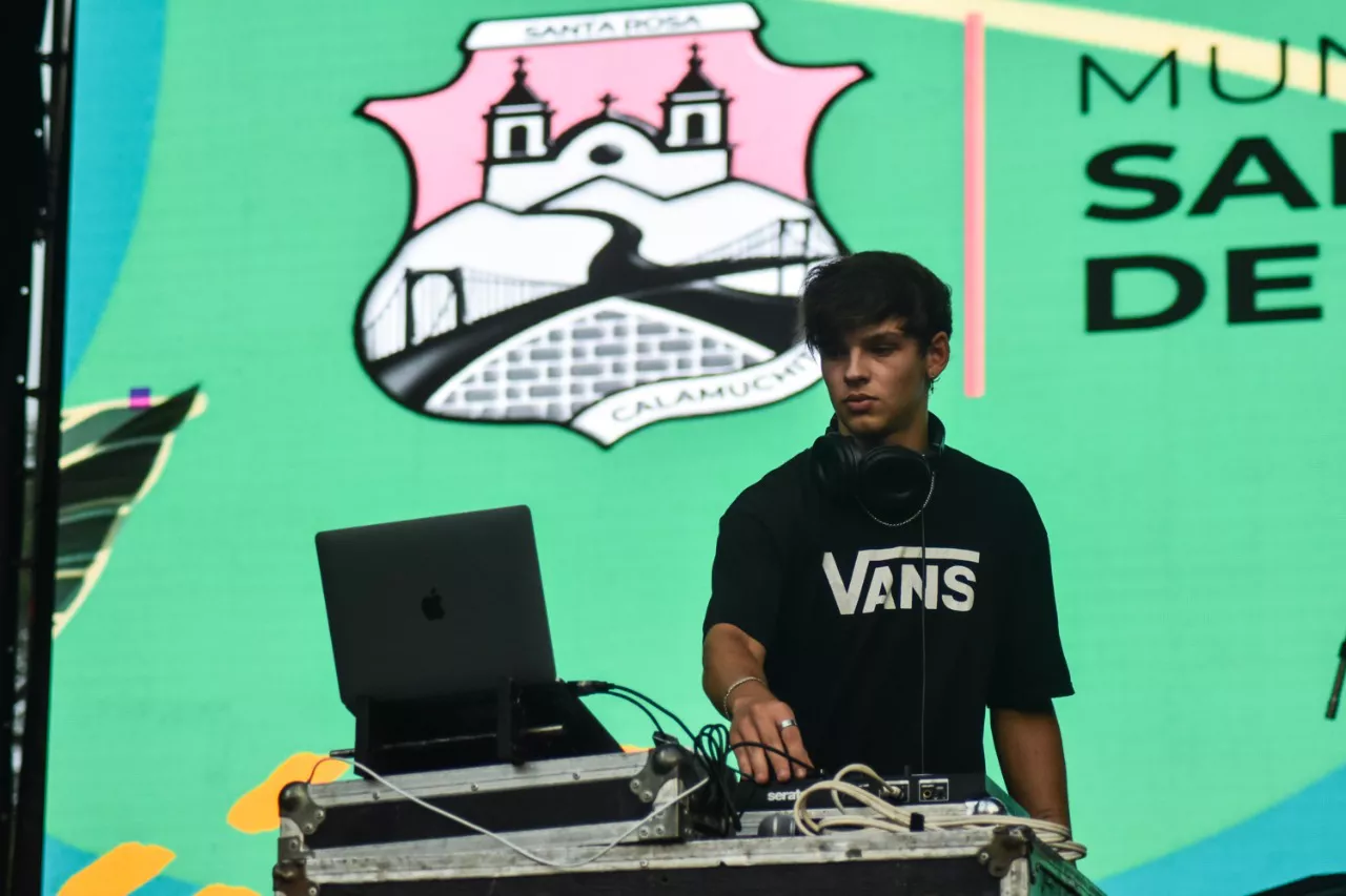 326105788_558018969577925_260776747402177433_n