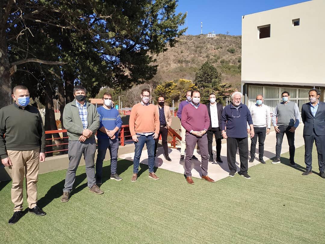 228236117_303513058242582_1861380624474814655_n