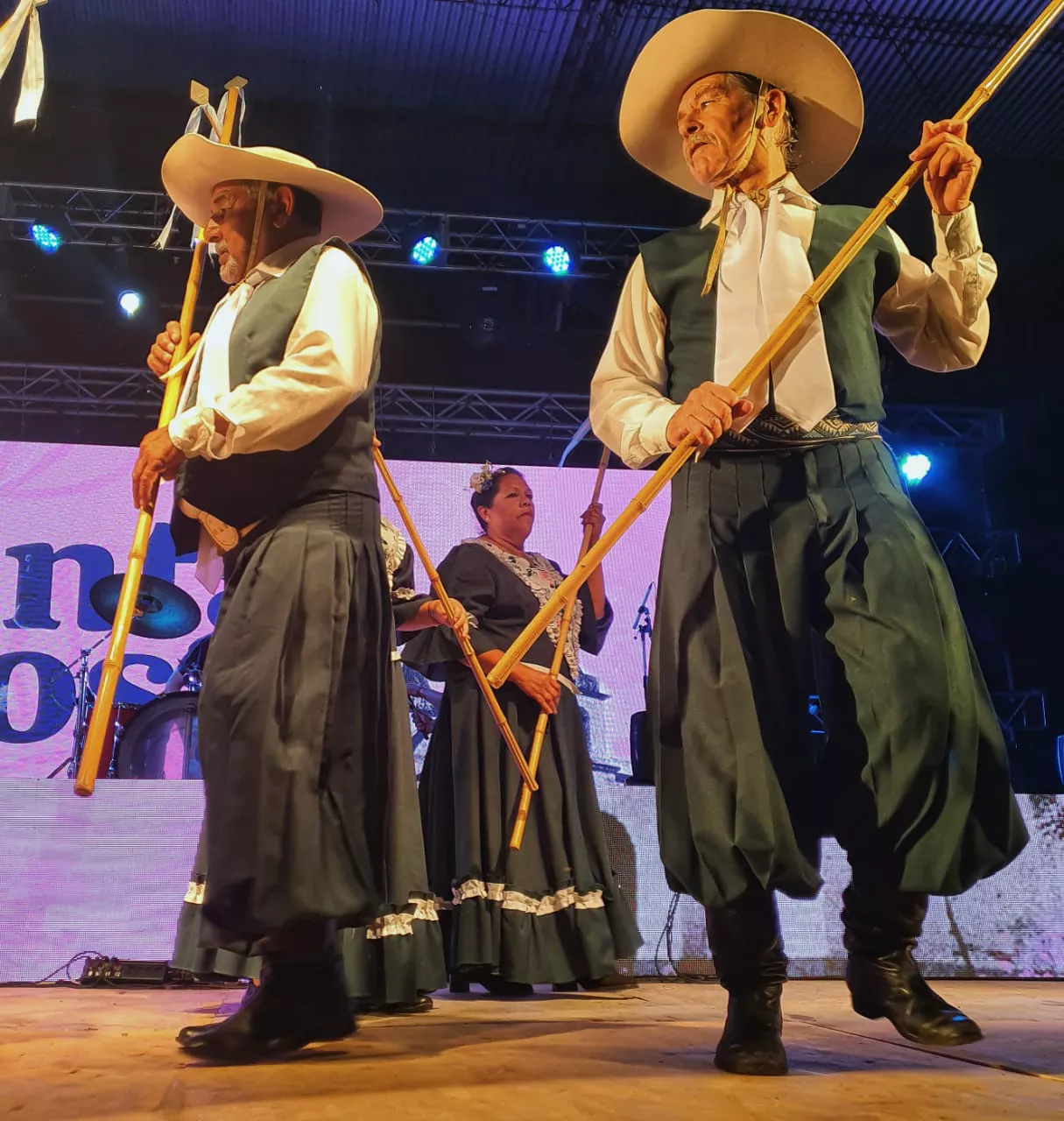 319414908_524645316369668_6497481780075162201_n