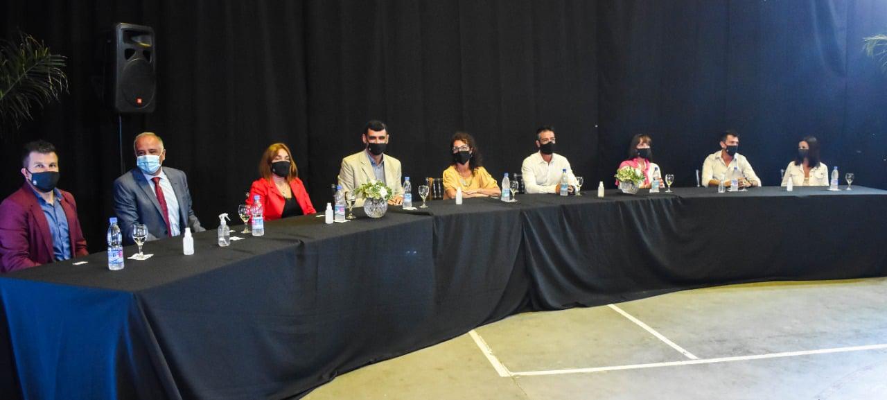 156118406_1992443700908186_7415356106366549288_o