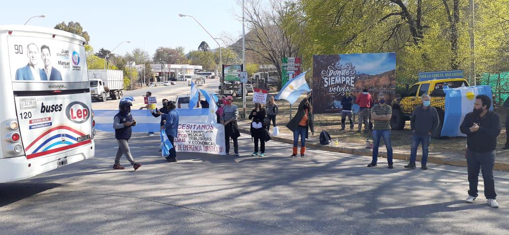 eaf8742a-d0a1-413f-a498-7ad55ddc6940