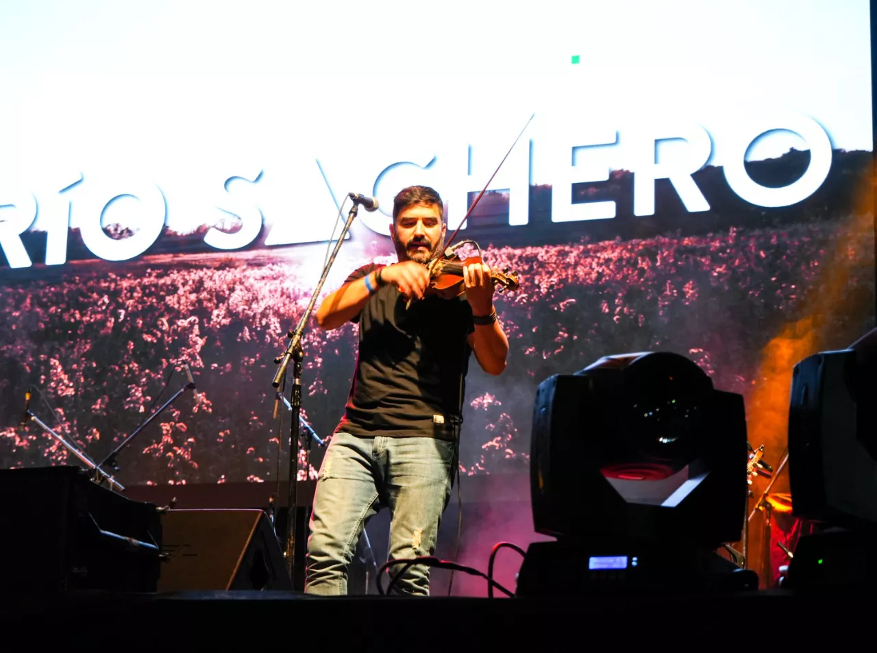 325931582_2554916621332197_986603805455823839_n