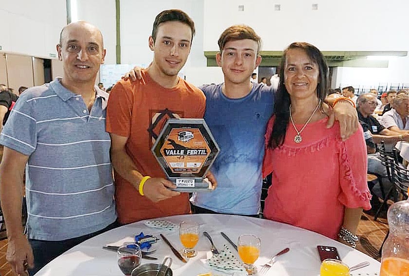 46743787_1960181517398432_5089031861980626944_n