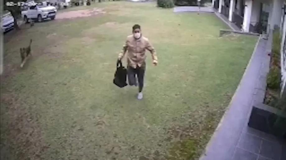 violento-robo-millonaro-villa-general-belgrano-amenazaron-matarlos-y-secuestrar-su-hijo