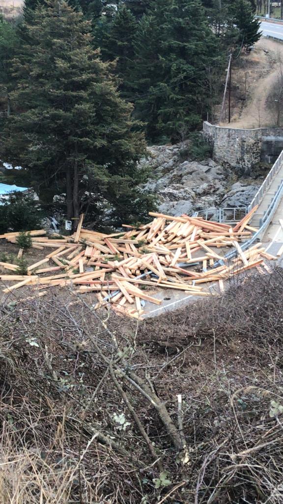 db863ac1-30a6-45e7-b1d8-cc18fb853fa9