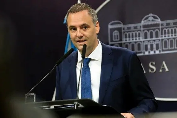 adorni