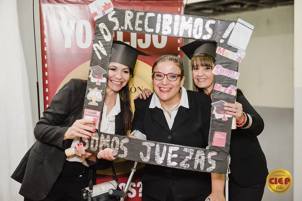 cc4a61d5-4d59-4001-9cdd-817bf2f59e6b