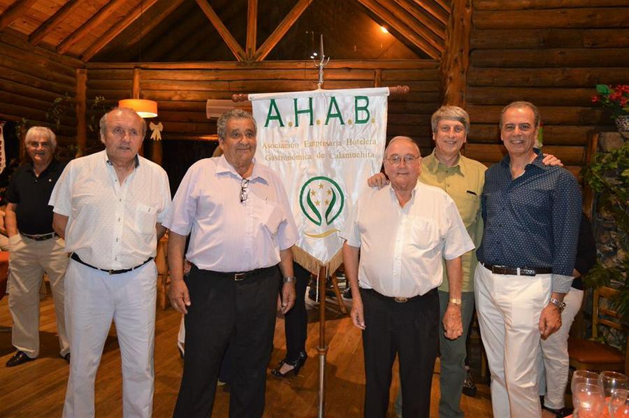 26195422_10209928810608191_5472989538402467193_n