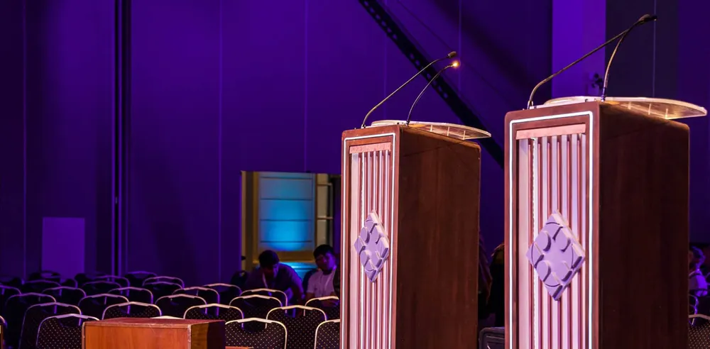 debateatriles1920-1920x944-c-default