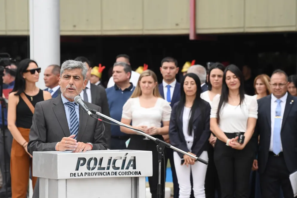 aba75769-2631-43ea-9e11-5192c73fe7b1