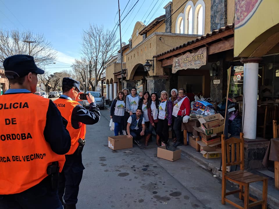 38391322_10217221492588081_4439345499283128320_n