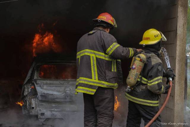 22365718_10210725083828542_552089021007238479_n