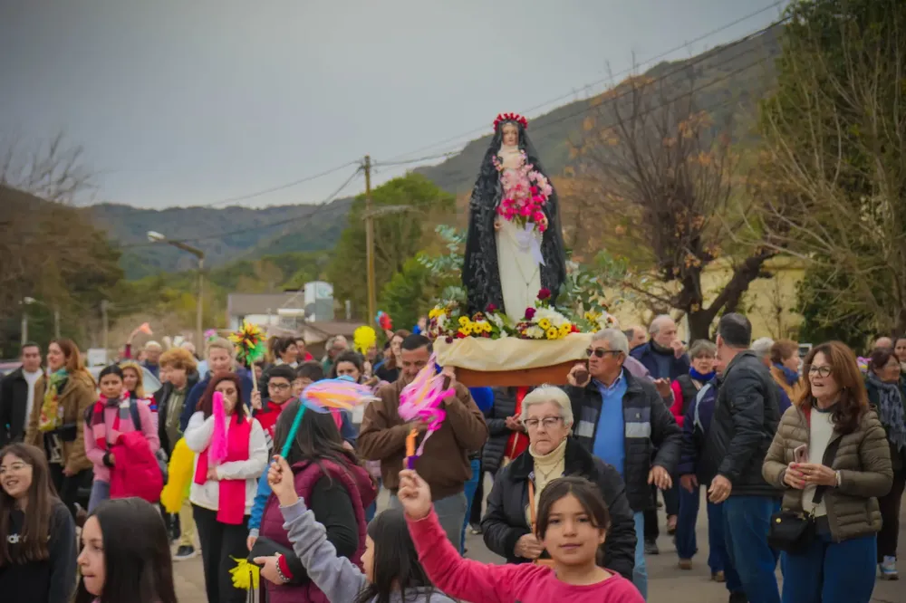 457737045_925846796249516_7869840401969745216_n