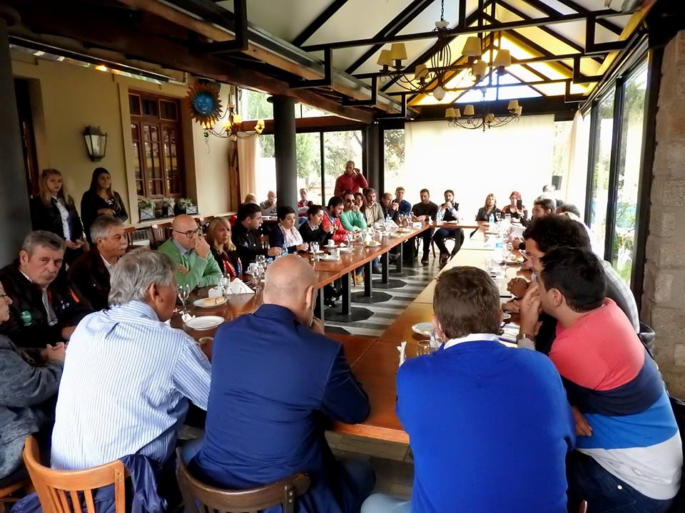 31947625_2084543021560463_3233517247494356992_n