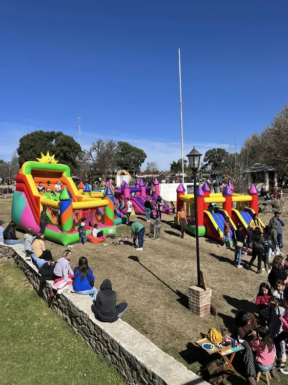 368685275_692895062877393_5542378756048060121_n