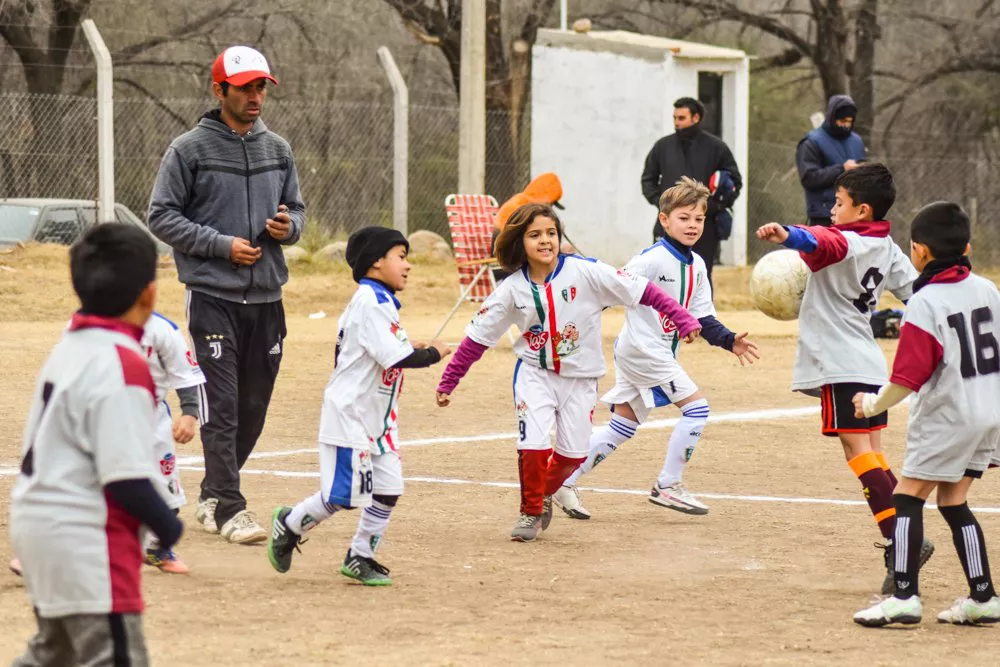 290359407_402618188572382_5288328672971845811_n