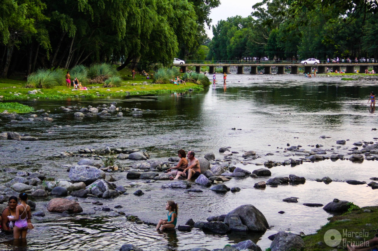 ea095673-859c-4f96-b965-25f4278bd9fa