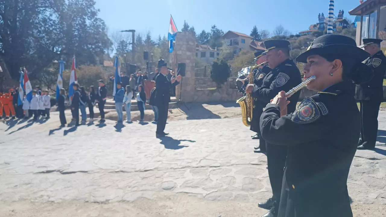 Banda-de-Musica-de-la-Policia-de-la-Provincia