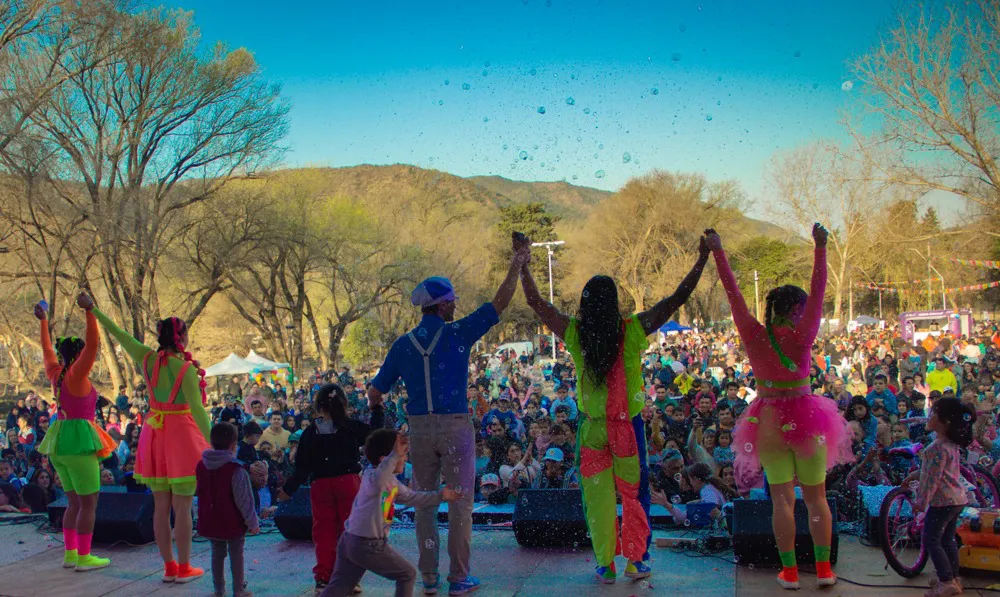 456233456_917850687049127_2024800535537282814_n